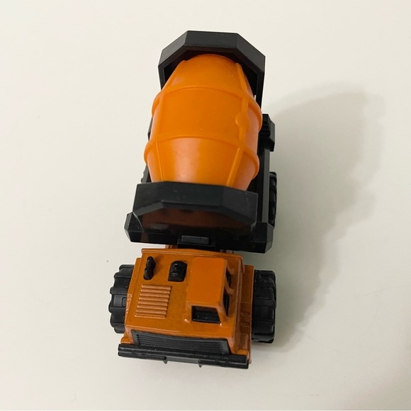 Vintage 1992 Mini Tonka Cement Truck Construction Vehicle Cement Mixer - Picture 3 of 15